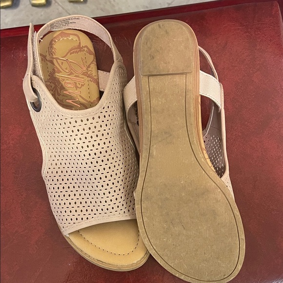 Blowfish Malibu Tan Slingback Sandals - Picture 3 of 7